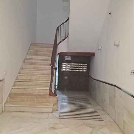 Chic Casa Cathedral At Calle Fresca 2-Bedroom Apartment In Malaga City Center Luaran gambar