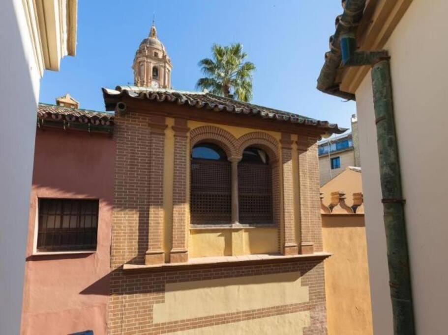 Chic Casa Cathedral At Calle Fresca 2-Bedroom Apartment In Malaga City Center Luaran gambar