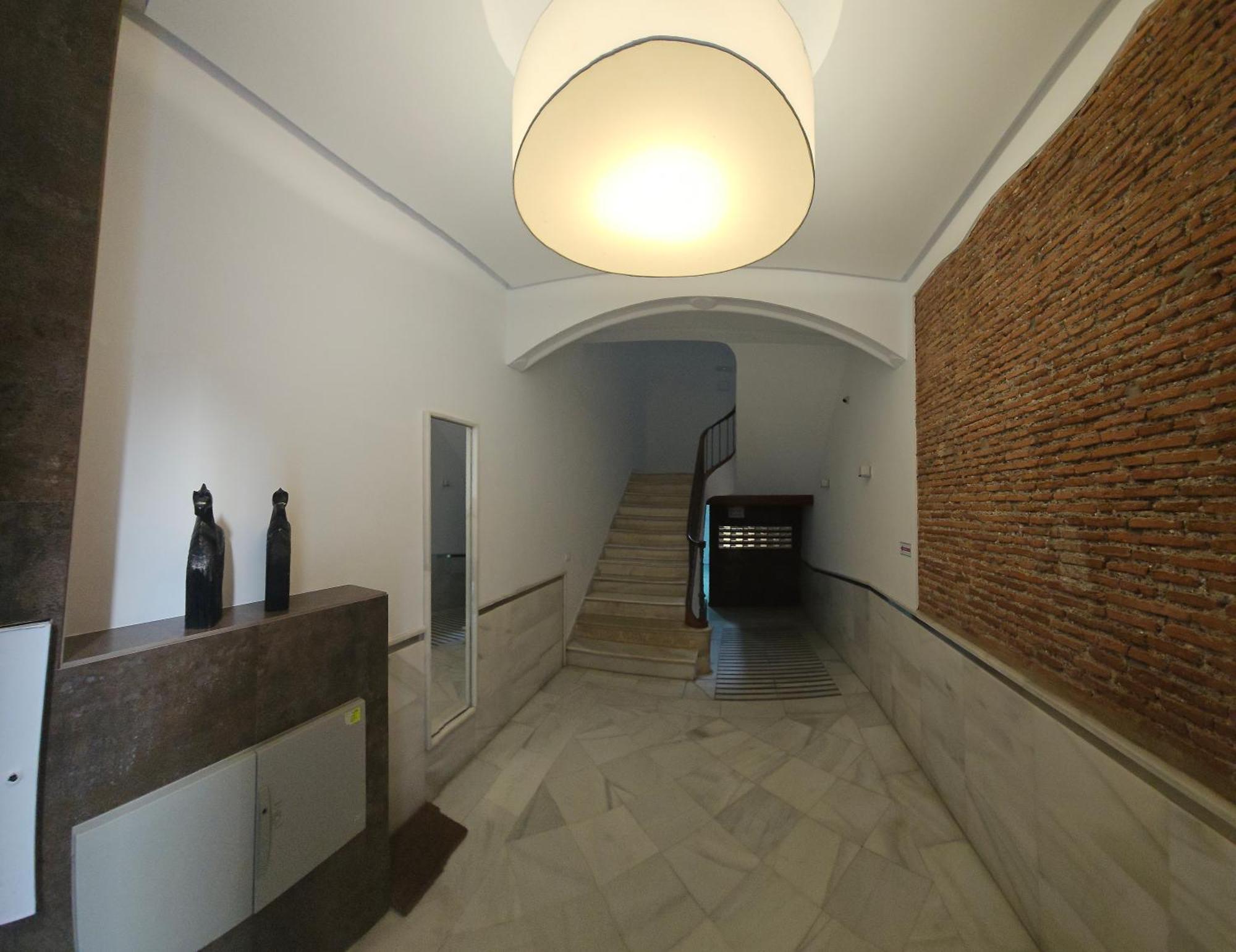 Chic Casa Cathedral At Calle Fresca 2-Bedroom Apartment In Malaga City Center Luaran gambar
